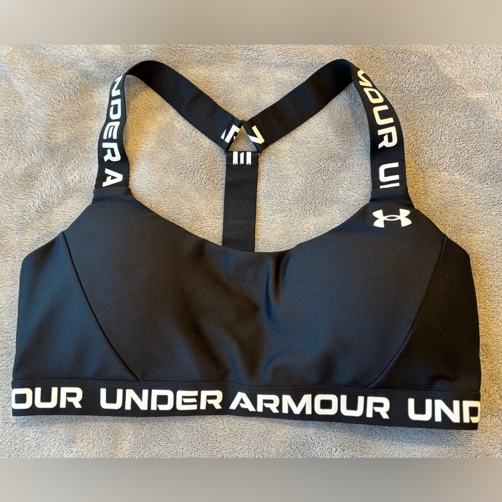 Under Armour Black Sports Bra Size M